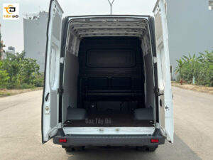 khoang hàng xe gaz van 6 chỗ