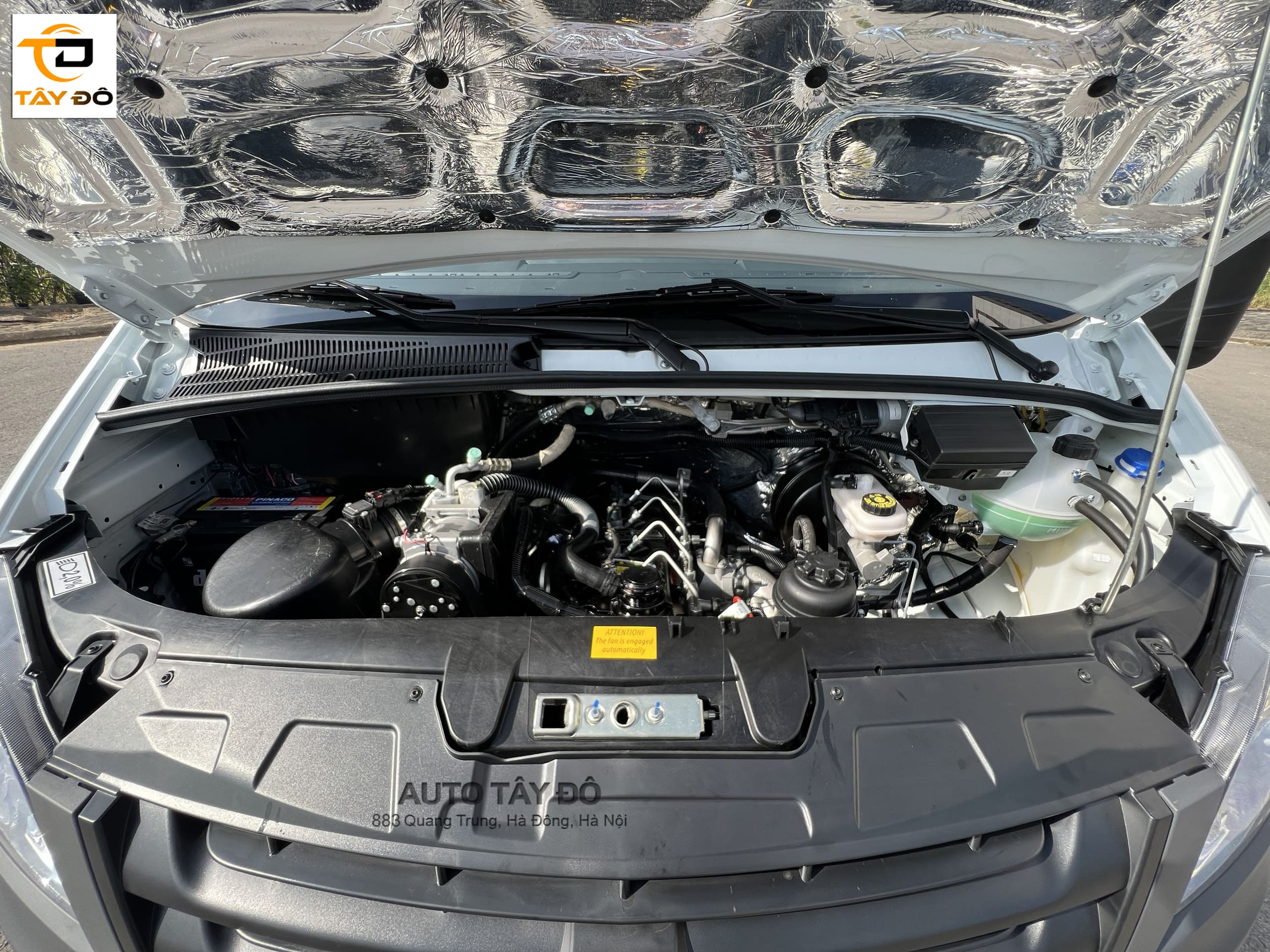 Gaz 16 chỗ trang bị động cơ Cummins