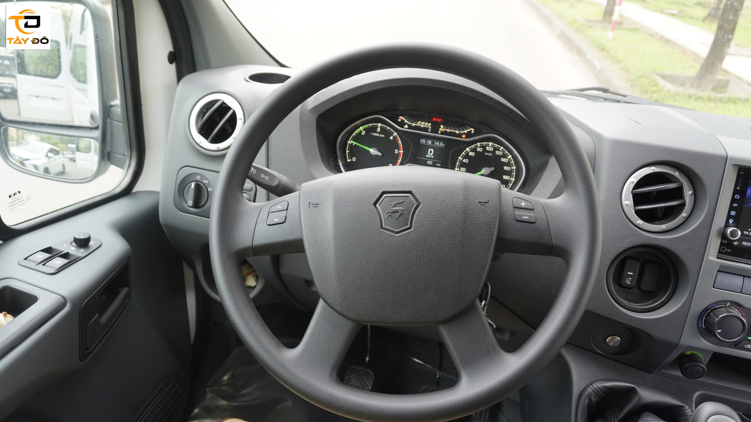 vô lăng xe gaz 16 chỗ