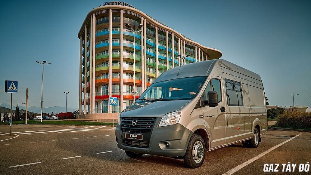 giá xe tải van gaz 6 chỗ
