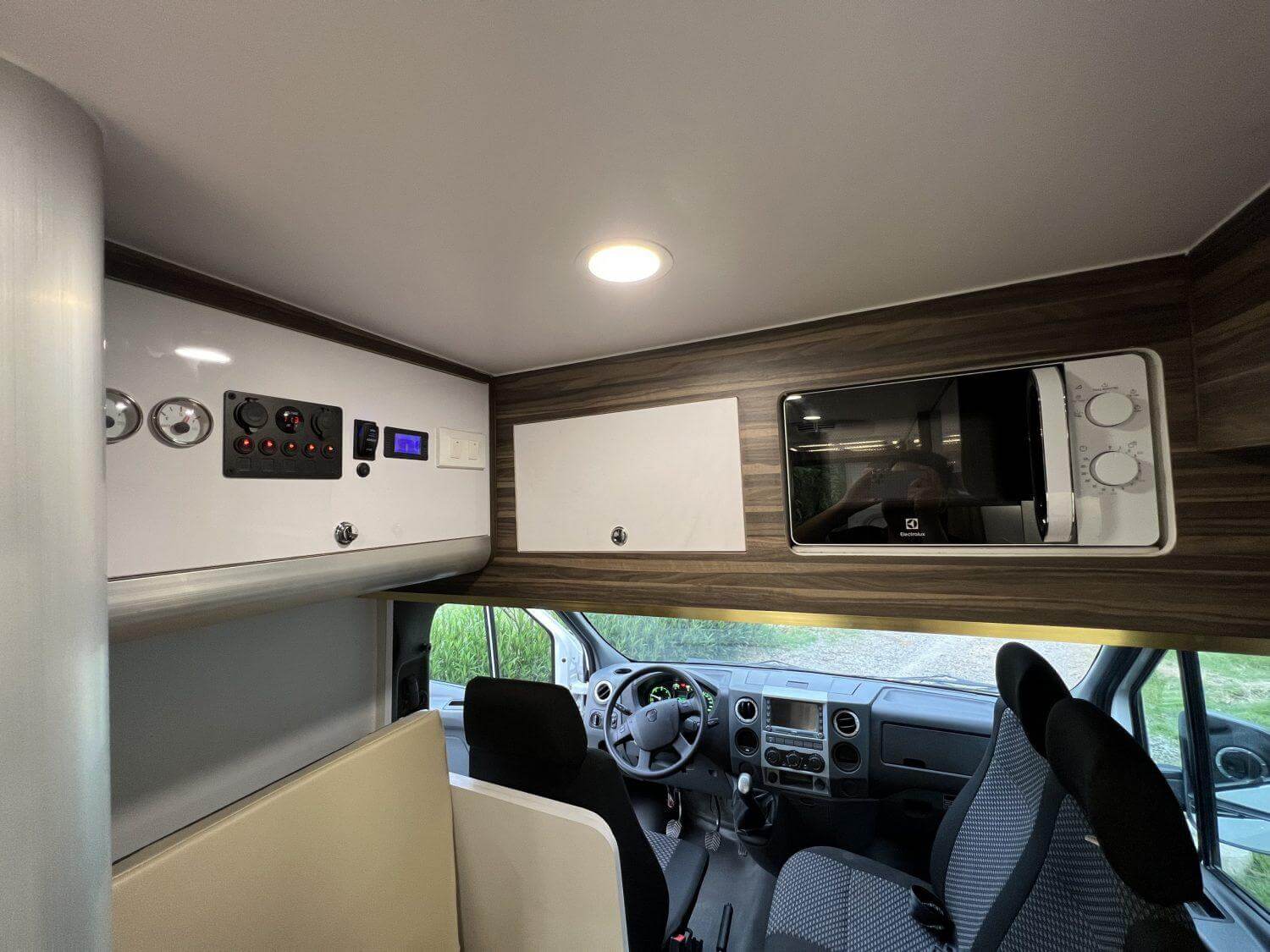 xe ô tô ngôi nhà di động