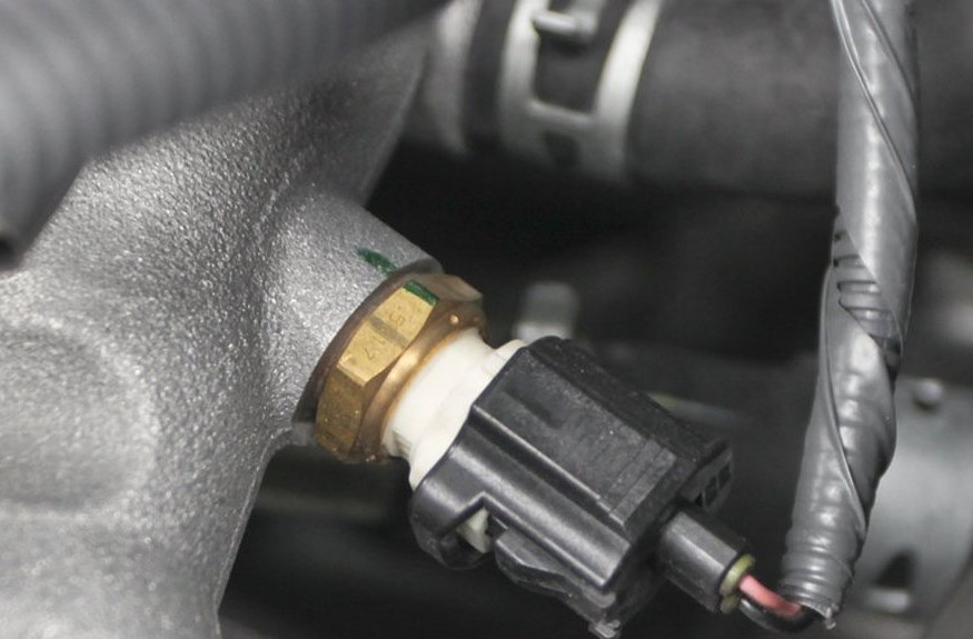 Hệ thống cảm biến nhiệt độ nước làm mát xảy ra trục trặc