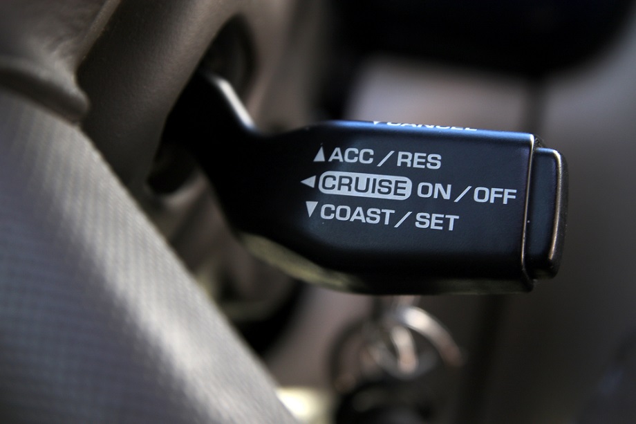 hệ thống Cruise Control