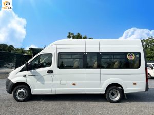 gaz limousine 11 chỗ