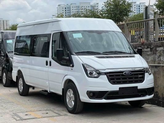 ngoại thất của Ford Transit 16 chỗ 